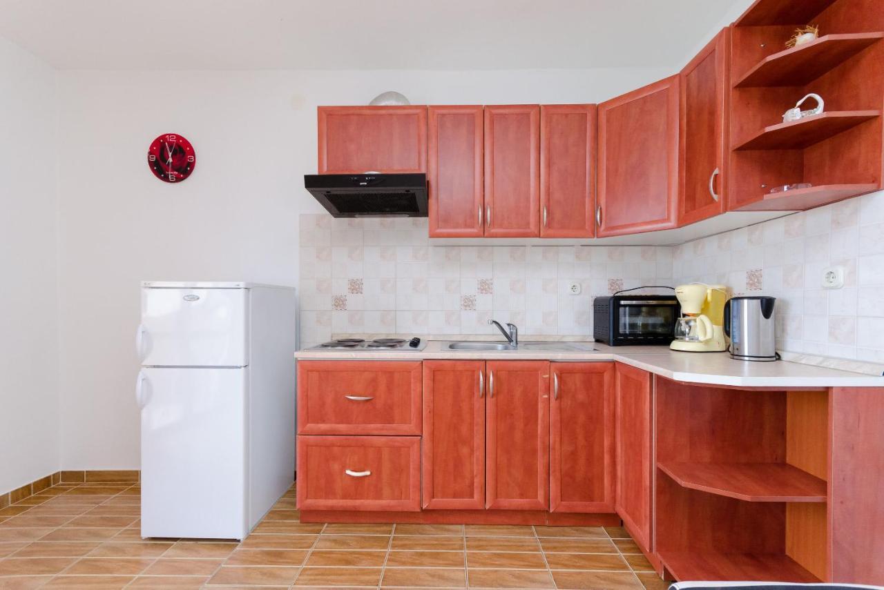 Apartments Dragan Lopar Ngoại thất bức ảnh