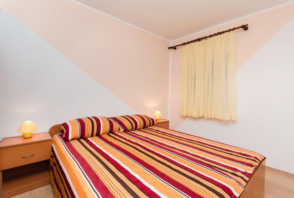 Apartments Dragan Lopar Ngoại thất bức ảnh