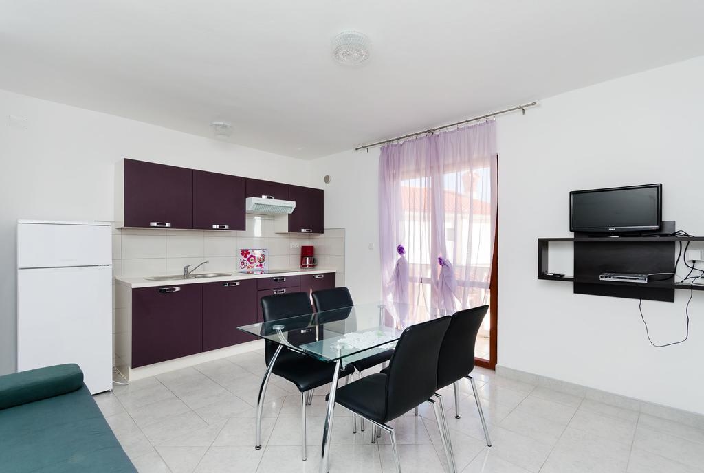 Apartments Dragan Lopar Ngoại thất bức ảnh