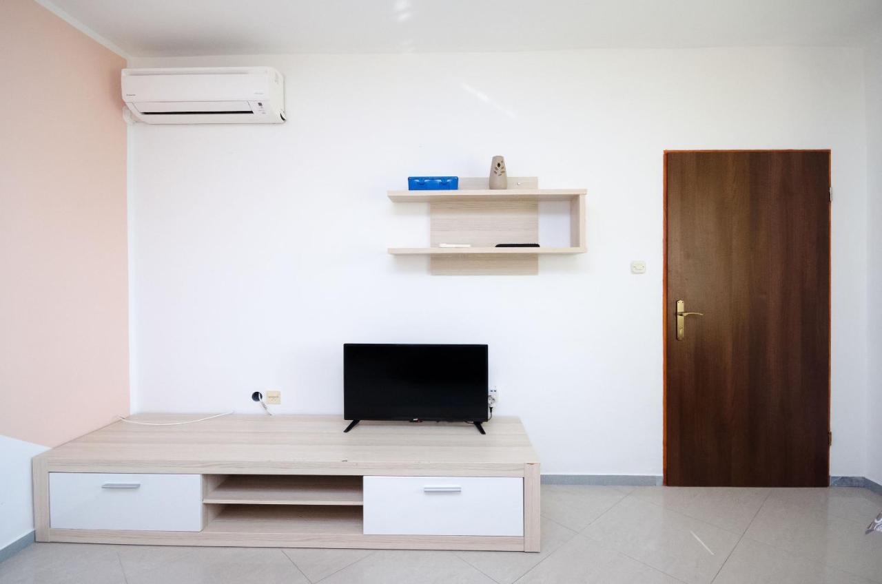 Apartments Dragan Lopar Ngoại thất bức ảnh