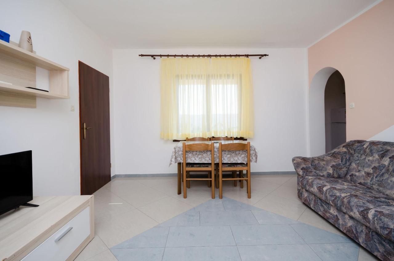 Apartments Dragan Lopar Ngoại thất bức ảnh